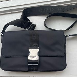 GUESS Crossbody buckle bag with coin purse black medium size